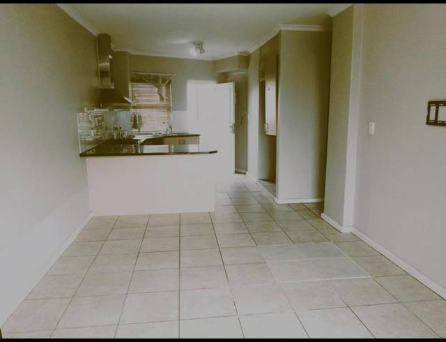 2 BEDROOM APARTMENT FOR SALE IN VAN RYNEVELD